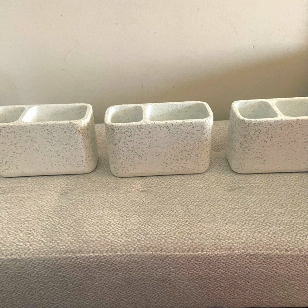 ♥️Set Of 3 Speckled White Ceramic Organizers Perfect For Bathrooms Or Office